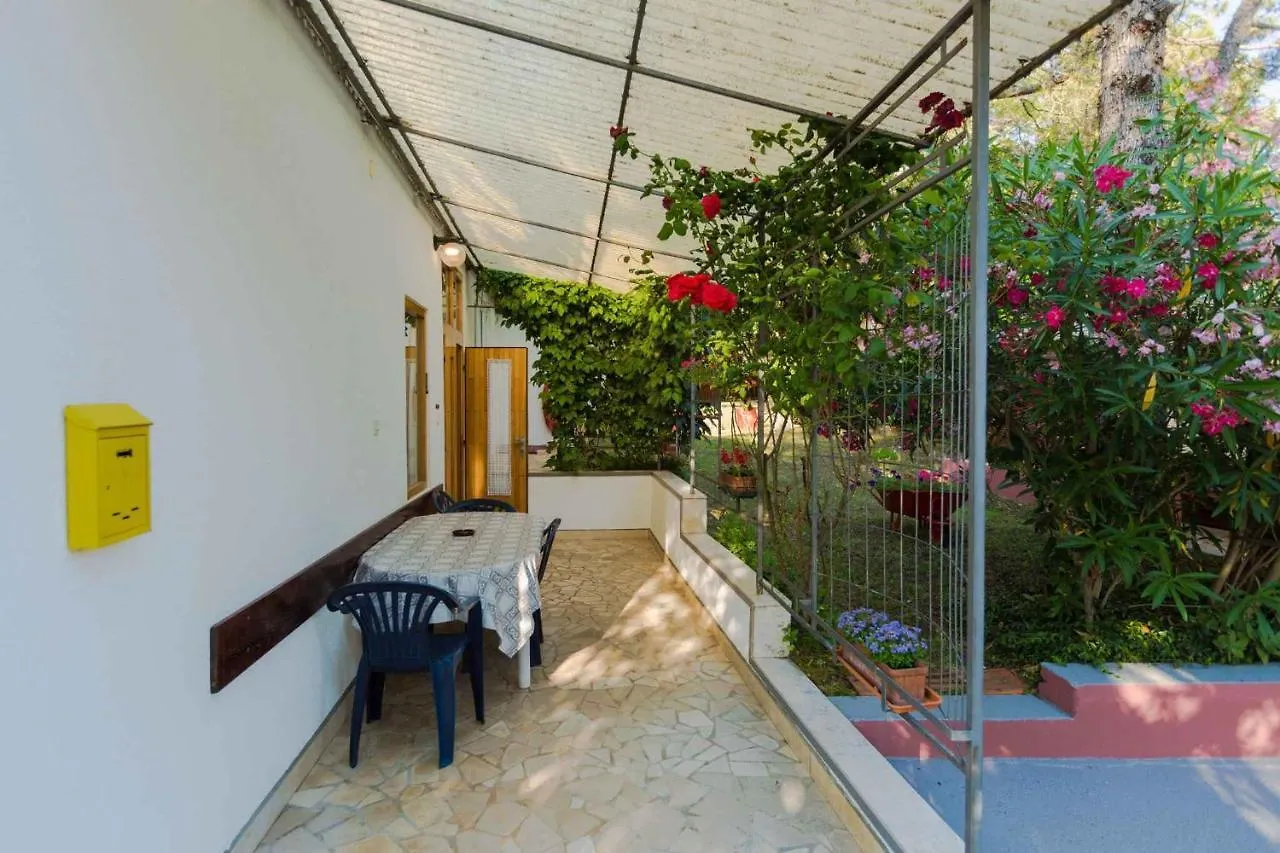 Apartment In Malinska - Insel Krk 43310