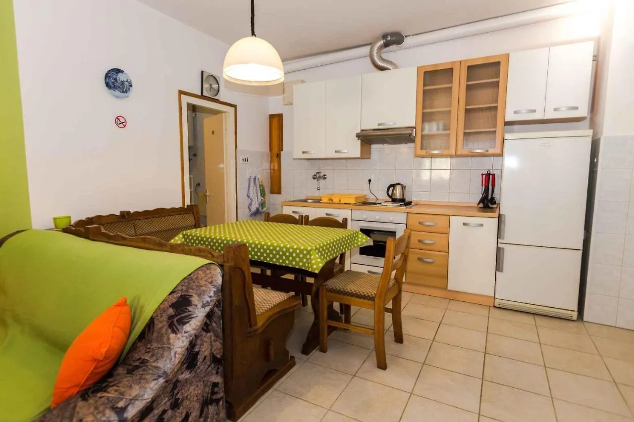 Apartment In Malinska - Insel Krk 43310